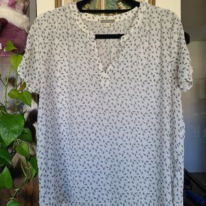 Pleione Leaf Print V-Neck Blouse